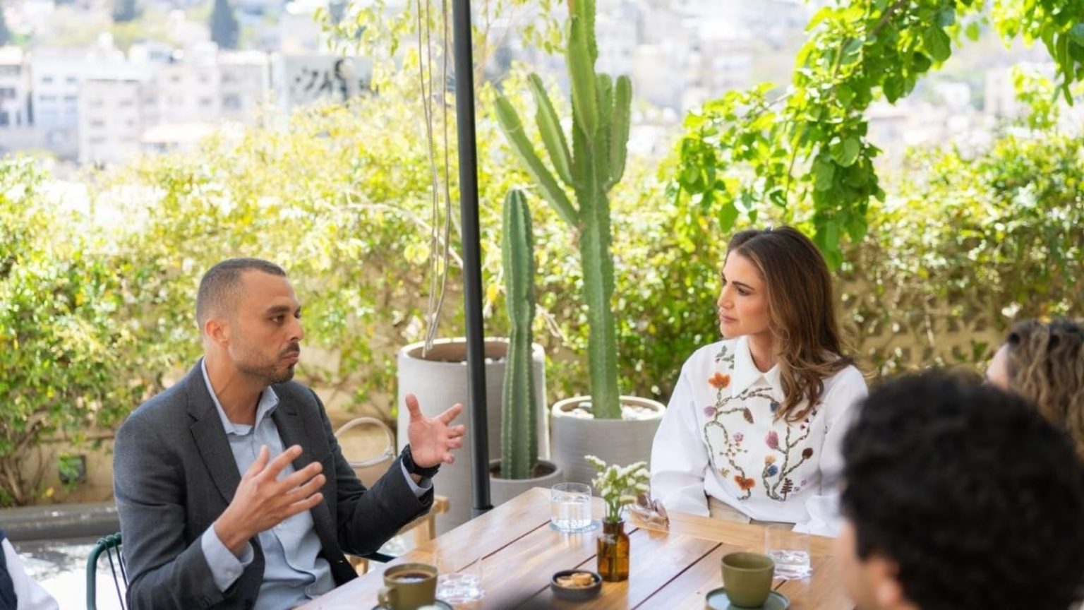Queen Rania Spotlights Jordan’s Startup Scene in Meeting with Endeavor, Beyond Capital, and Ezwitti