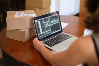 Qatar Launches QR500 E-Commerce Licence Covering 194 Activities
